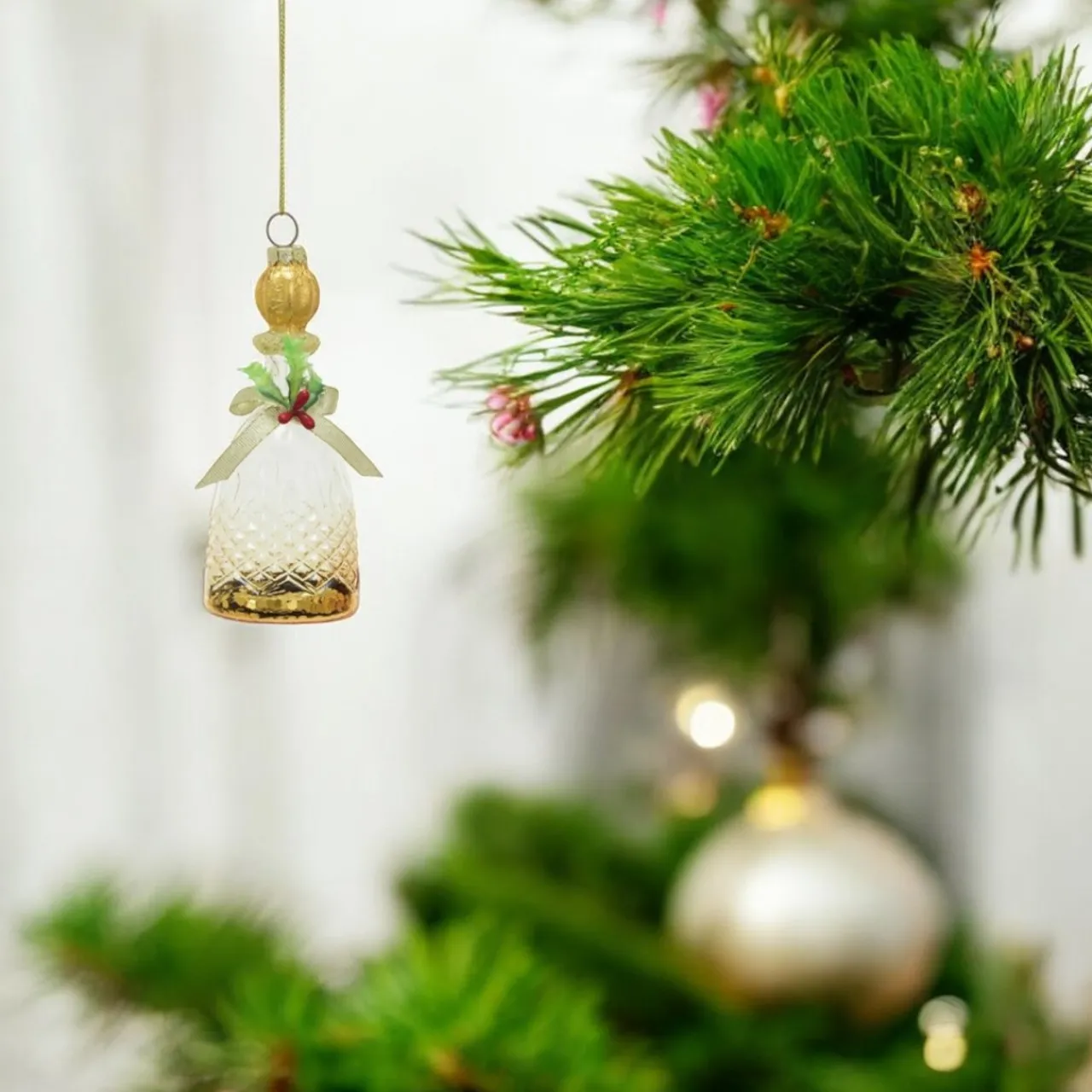 Glass Decanter with Gold Glitter Ornament| Discount