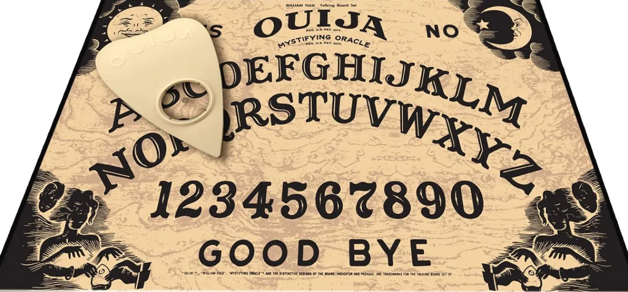 OUIJA® CLASSIC EDITION BOARD GAME.|